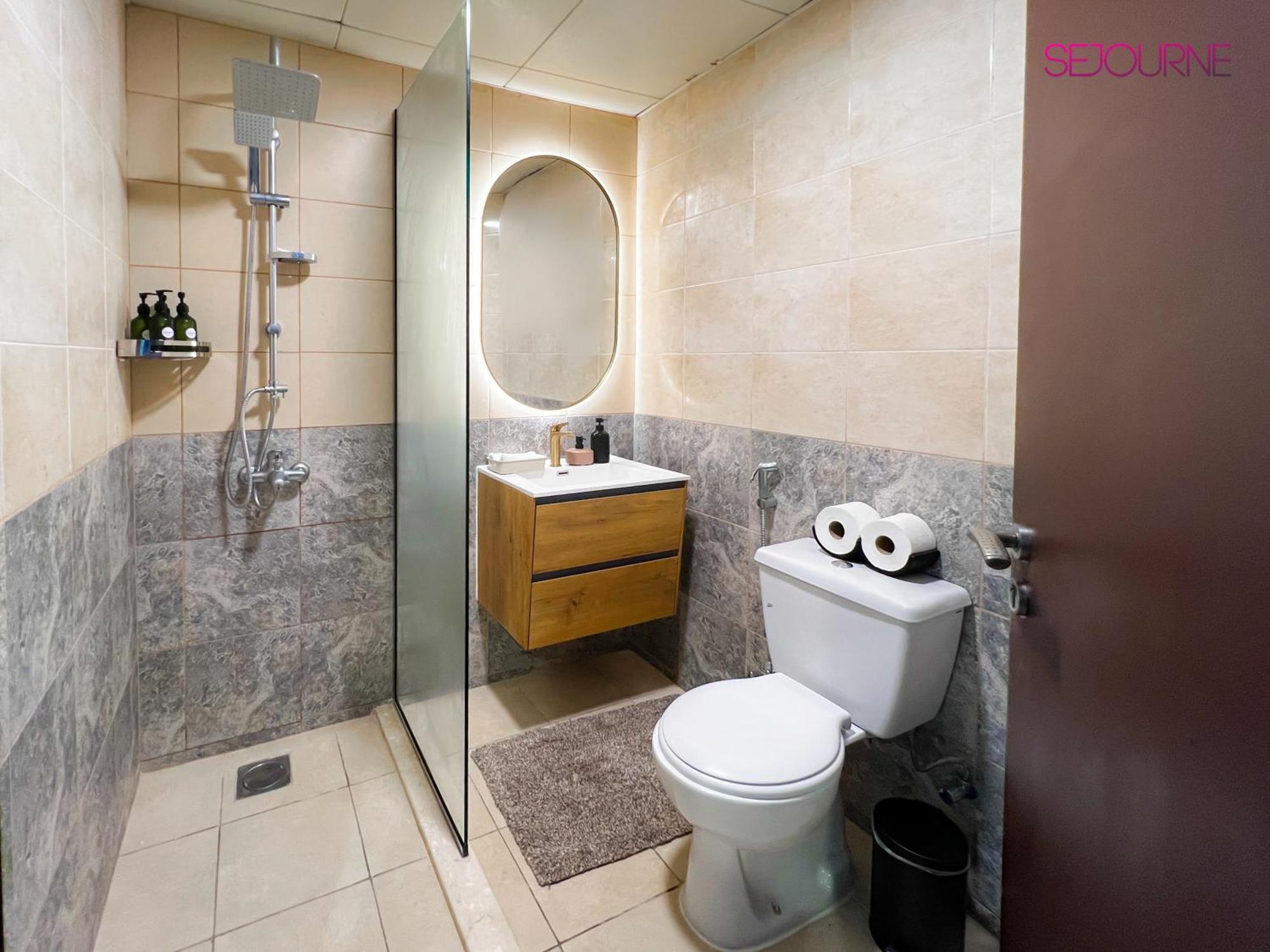 Luxurious 2br In Gate 1 Appartement